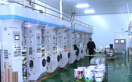 滄州華良包裝袋生產(chǎn)車(chē)間實(shí)景圖